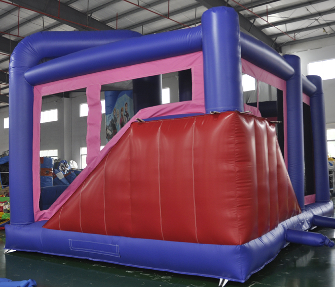Location de jeu gonflable à Laval produit 31 Location de jeu gonflable à Laval produit 31