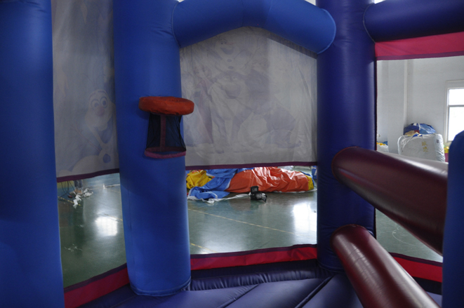 Location de jeu gonflable à Laval produit 33 Location de jeu gonflable à Laval produit 33