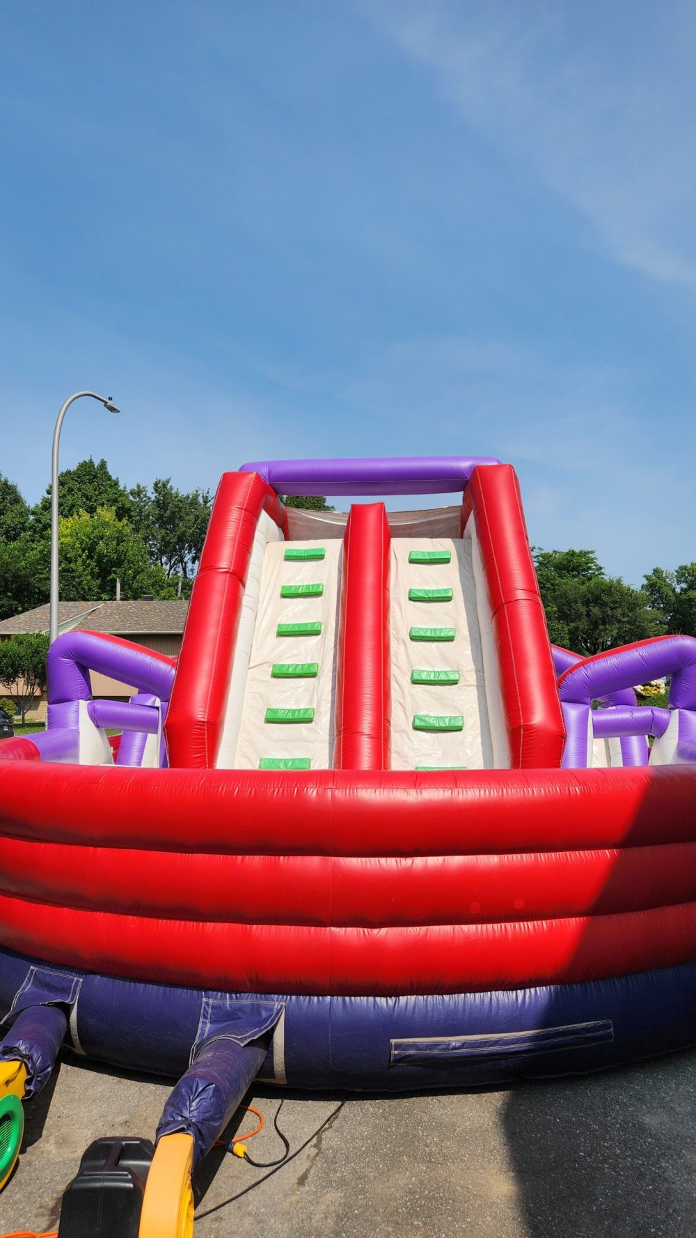 Location de jeu gonflable à Laval produit 8 Location de jeu gonflable à Laval produit 7